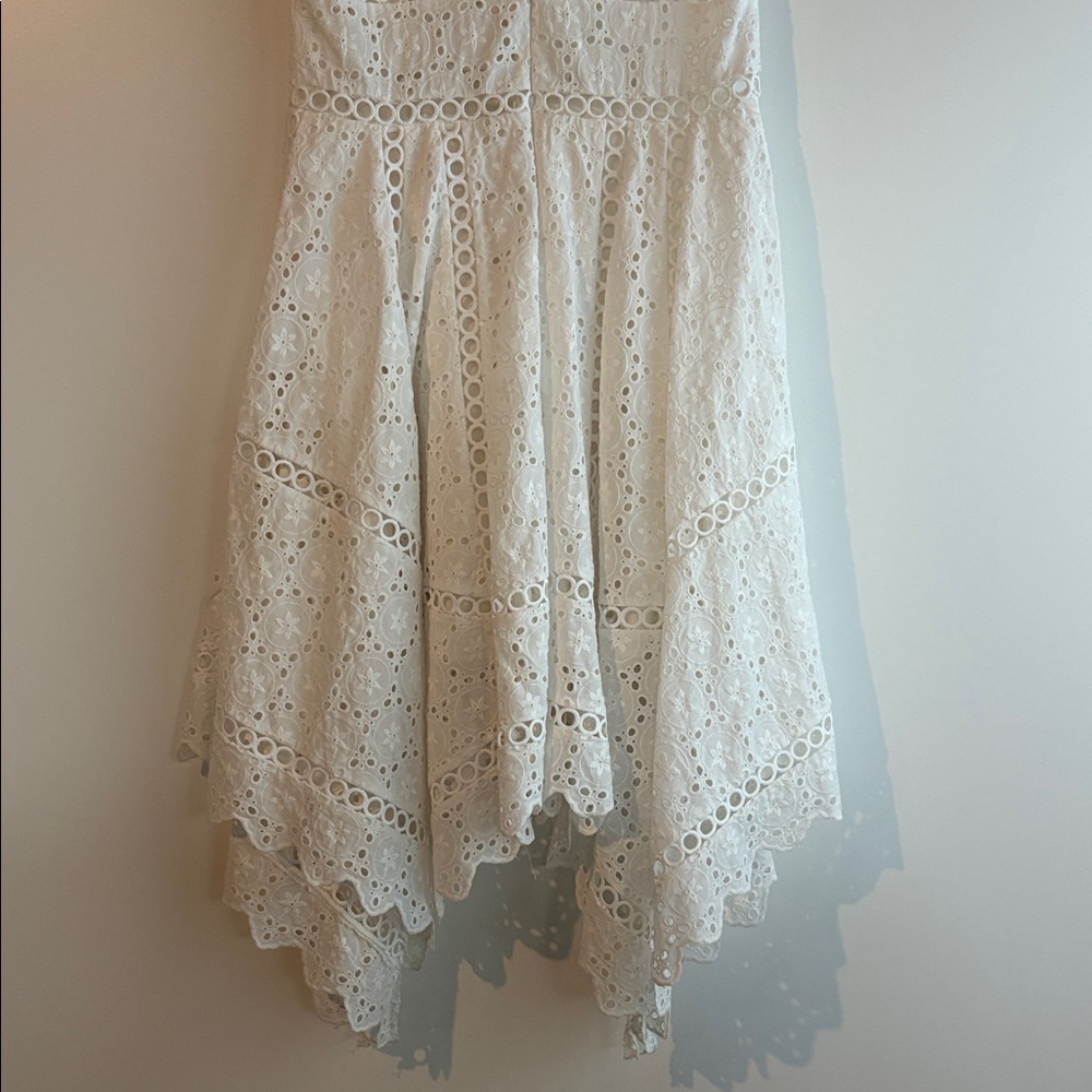 Few Moda Eyelet Embroidered Dress Asymmetrical Hem White Size Medium - Picture 9 of 11